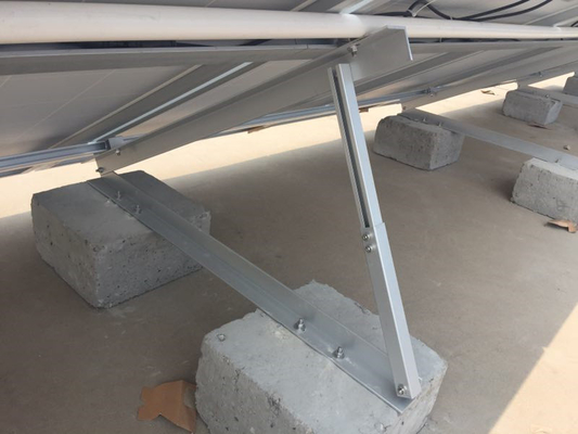 Flachdach-klammert Solarbefestigungssystem-Sonnenkollektor-Festlegung Sonnenkollektor-Neigungs-Schienenplatten ein